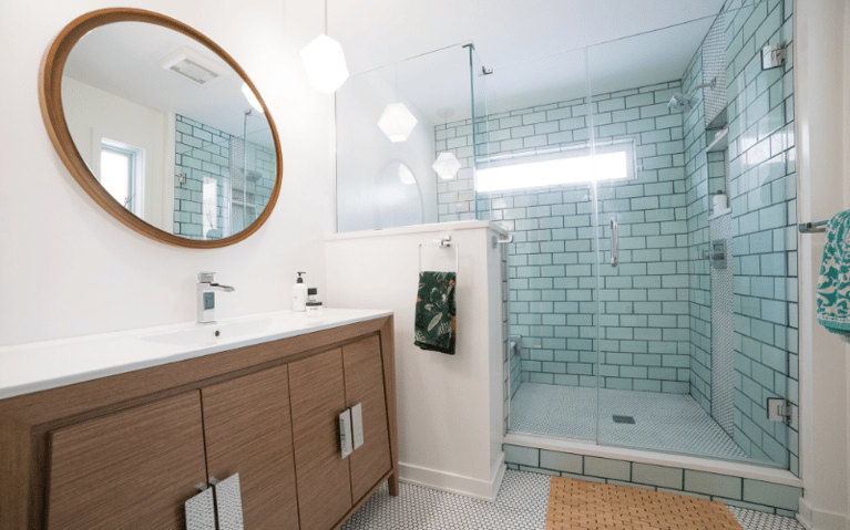 Selecting Materials for Your Des Moines Bathroom Remodel